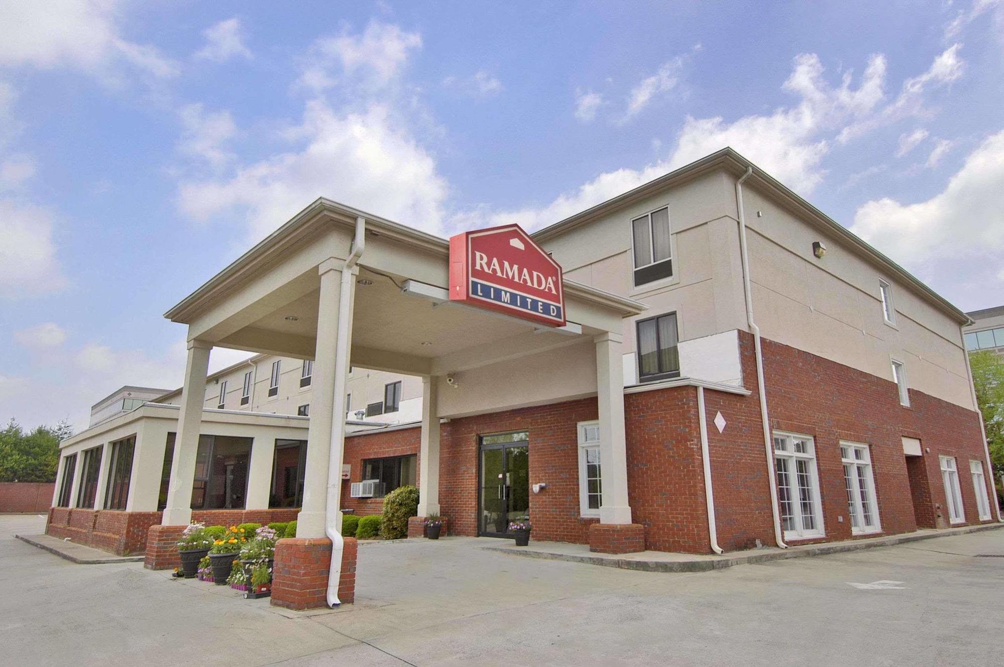 Hotel Ramada By Wyndham Alpharetta Atlanta North Exterior foto
